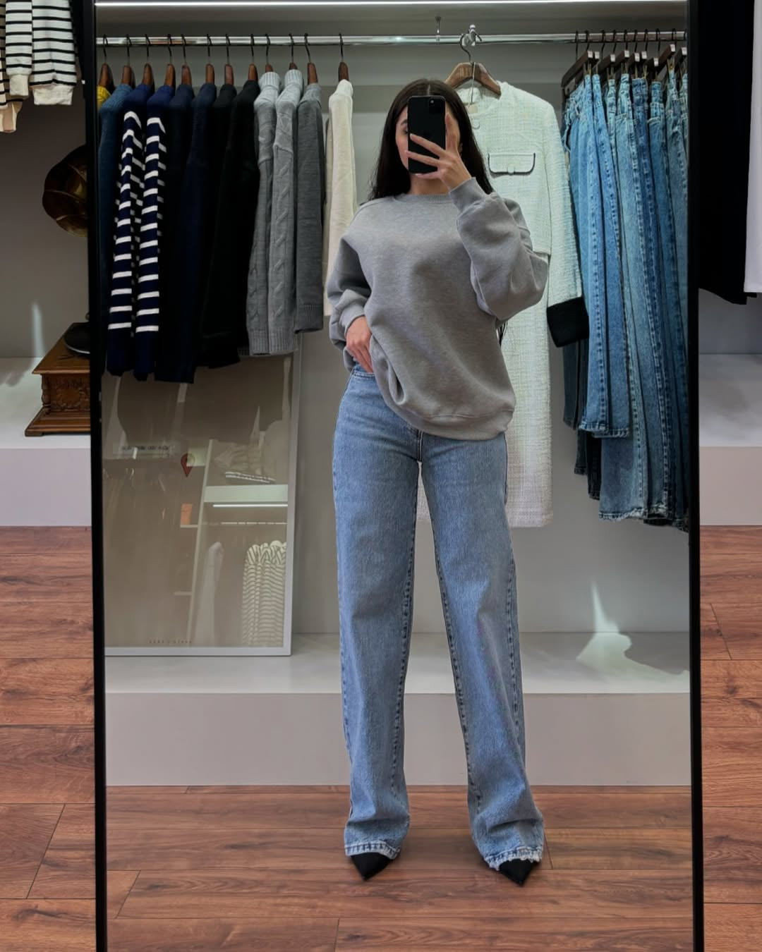 Grey Sweatshirt With Blue Wide Leg Jeans